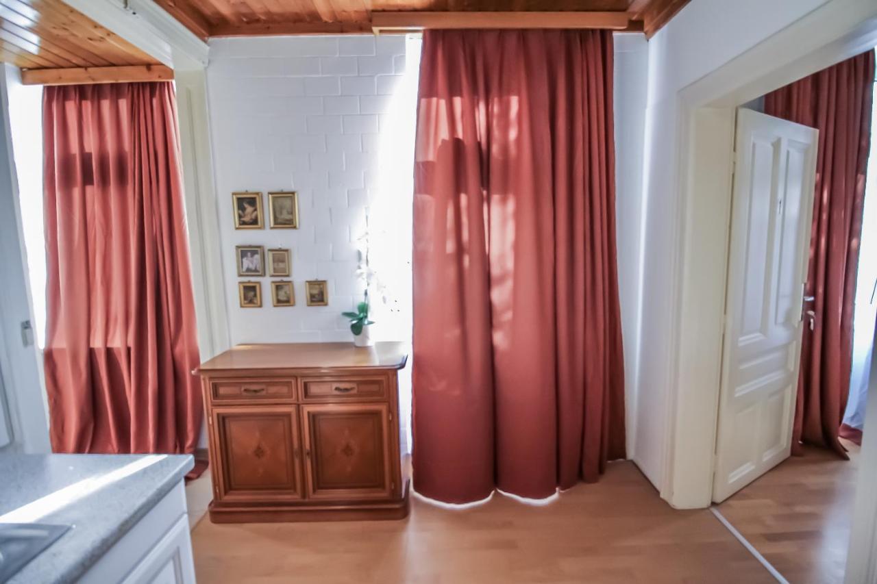 H Superior Triple Room Pr Vienne Extérieur photo